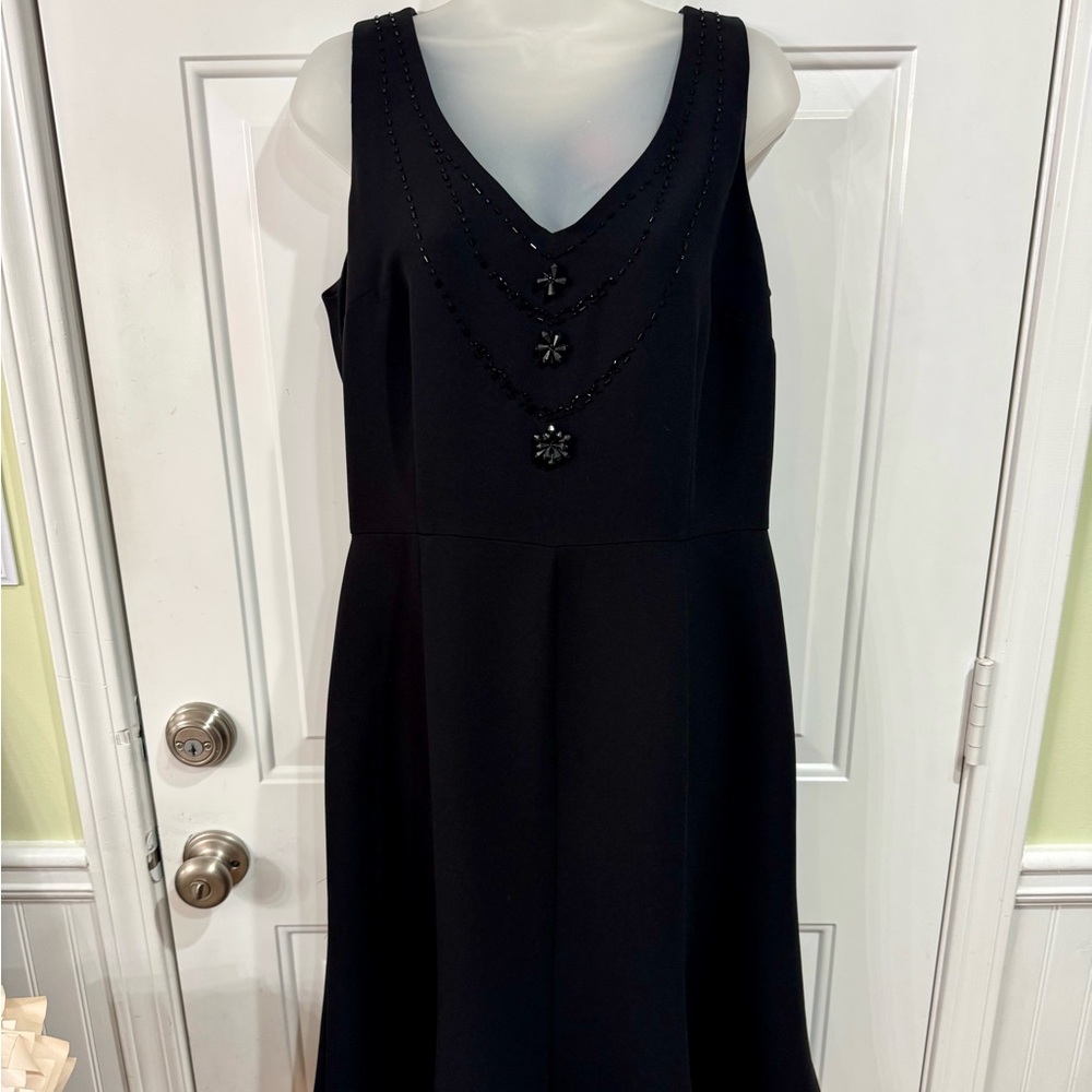 VTG Women’s Plaza South Black Embellished Sleeveless Formal Midi A-Line Dress